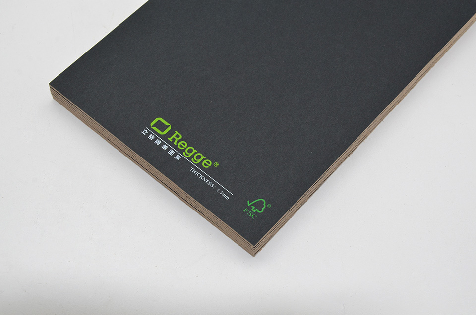 纸的褶皱：原生纸板与灰板纸的物质辩证法